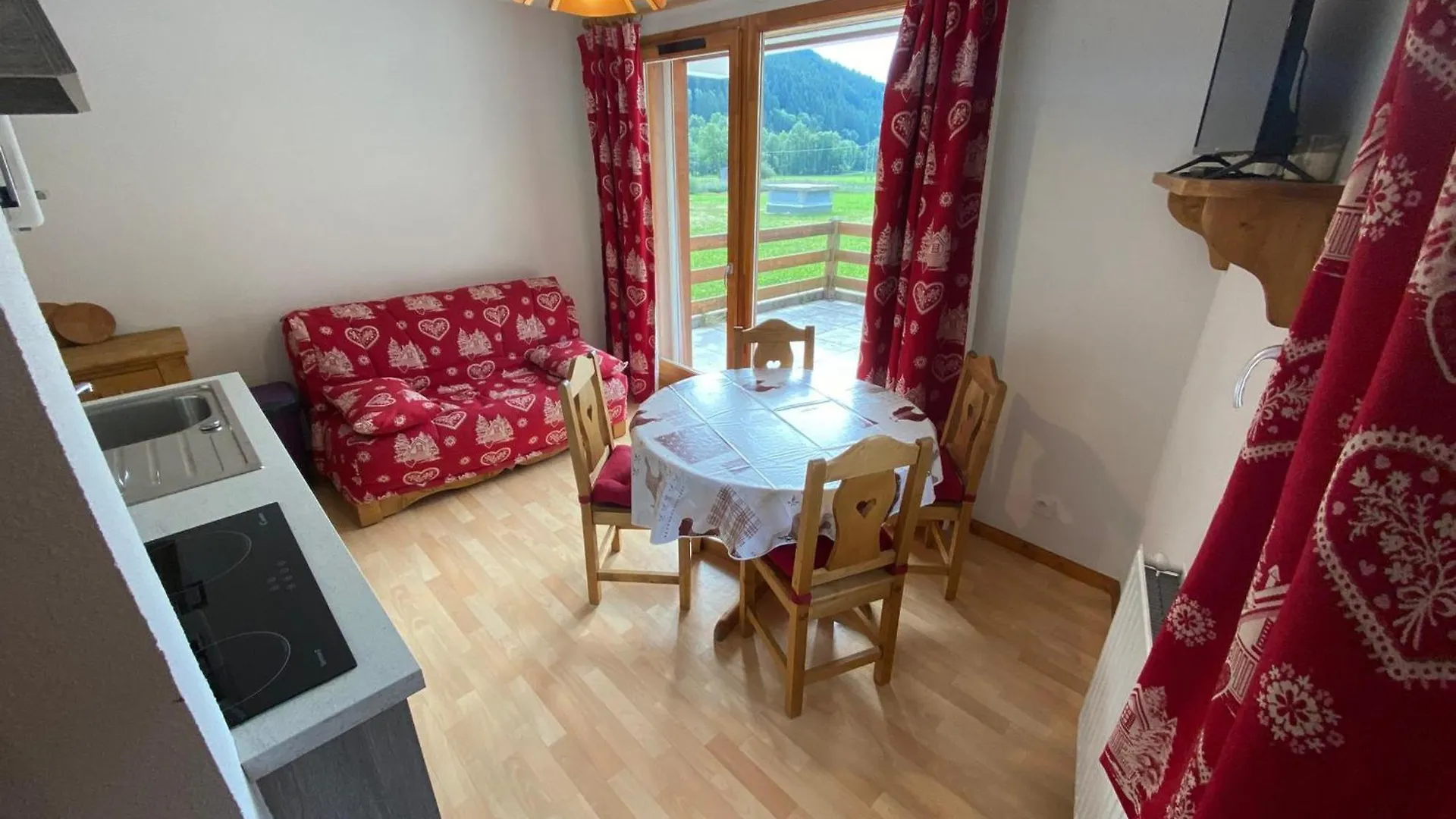 Appartement 2 Pieces Pres Des Pistes Avec Terrasse, Parking Et Coin Montagne - Fr-1-692-89 La Chapelle-d'Abondance 0*,